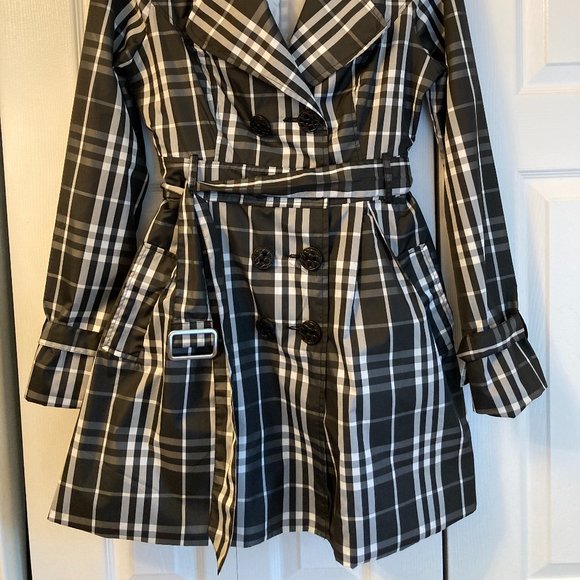 XOXO Lightweight Plaid Raincoat Size M - Picture 2 of 3